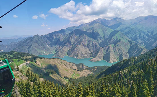 Chine Xinjiang Lac Tianshan